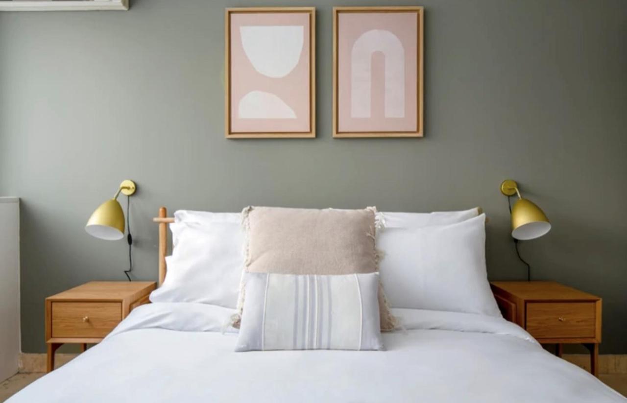 Bright 1Bedroom Apartment Centrally Located With Most Beautiful Views From Seine At 10 Minutes Walking From Beaugrenelle Shopping Mall And Eiffel Tower Paris Exteriör bild