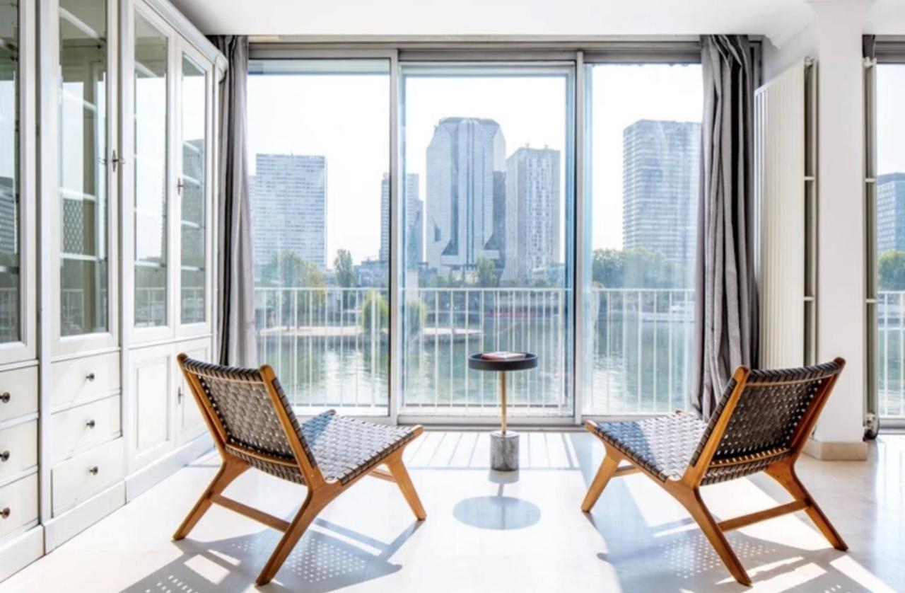 Bright 1Bedroom Apartment Centrally Located With Most Beautiful Views From Seine At 10 Minutes Walking From Beaugrenelle Shopping Mall And Eiffel Tower Paris Exteriör bild
